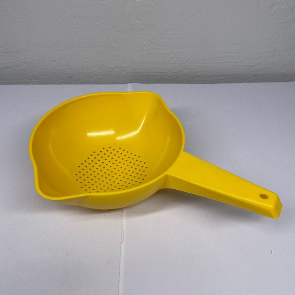 Tupperware Other - Tupperware 1200-2 Harvest Yellow Plastic Strainer Colander Handle Made in USA